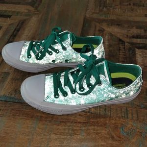 EUC- Converse Chuck Taylor - Womens Reflective Green